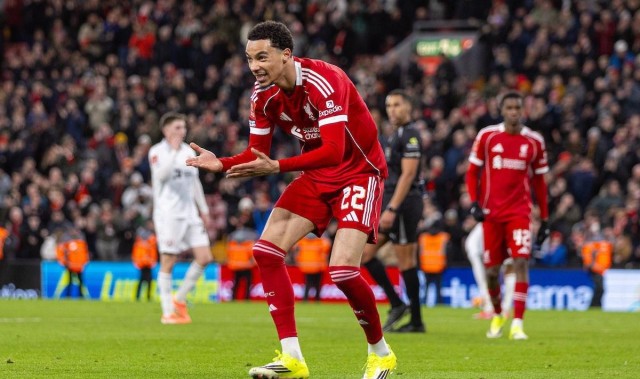 九游体育-利物浦首秀赛季五项赛事有进球，埃基蒂克成队史第二人