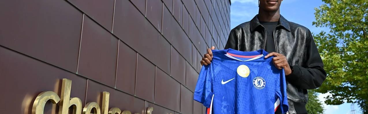 官方：切尔西签下斯特拉斯堡前锋埃梅加，球员将在明夏加盟