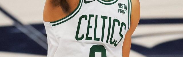 九游体育app-波神缺阵依然拿下客场 统治级绿军静候第18冠！